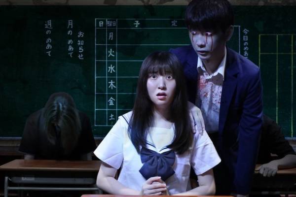 お化け屋敷アトラクション「戦慄教室」が大阪に、“集団変死体”が見つかった高校旧校舎で恐怖体験