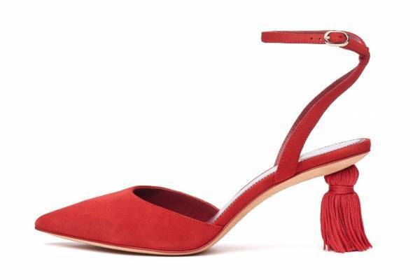 ケイト・スペード新作シューズ、“タッセルヒール”のストラップシューズ＆レオパードローファーなど