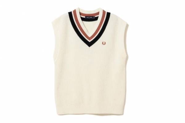 フレッドペリー×レイ ビームス”ボリューム袖”のAラインハイネックシャツ＆ライン入りベスト