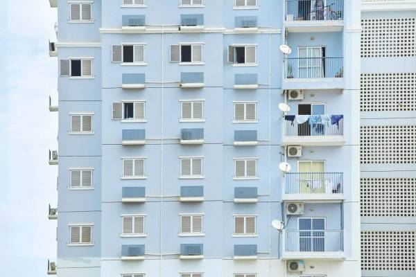 ルイ・ヴィトンのフォトブック「ファッション・アイ」新刊、アンゴラとナイジェリアの都市にフォーカス