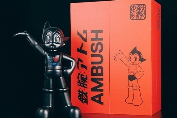 アンブッシュ『鉄腕アトム』コラボフィギュア＆ネックレス、真っ赤な“ハート”がポイント