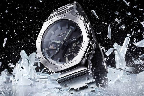 G-SHOCKの腕時計「2100」に“フルメタル”の新モデル、ステンレススチールの八角形ベゼル