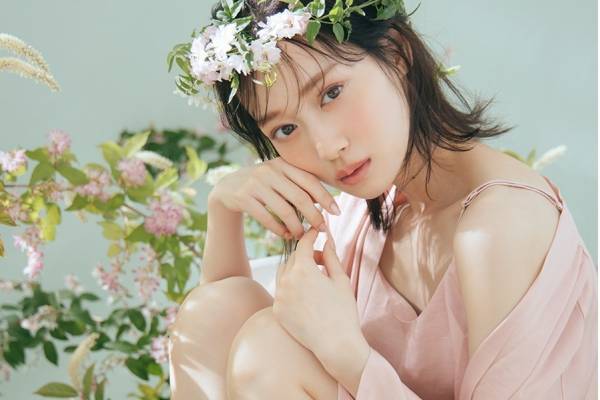 ピーチ・ジョン22年秋のルームウェア、“女優気分”フリル付きローブや花刺繍のふわふわニットパンツ