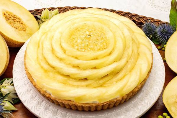 キル フェ ボンから希少な島根県産メロン「ゴールデンパール」の限定タルト、1ホールに約2玉分を使用