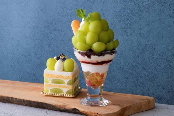“大粒シャインマスカット”の贅沢果肉パフェ&ショートケーキ、ホテルニューグランドから秋限定で