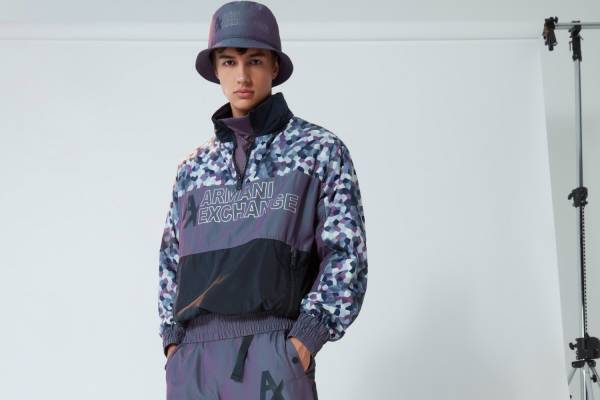 A|X アルマーニ エクスチェンジ22年秋冬”幾何学模様”アノラック&チェックのプリーツスカート