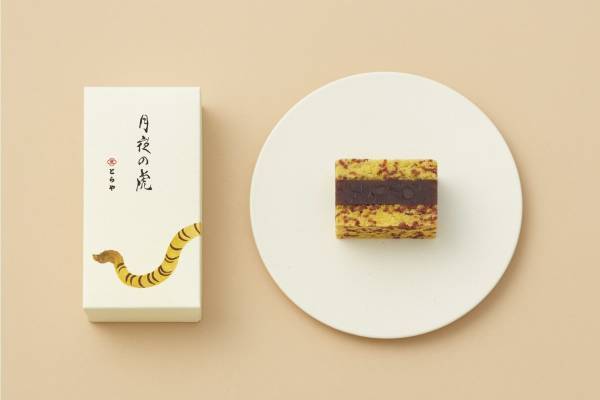 とらや“月”にちなんだ限定和菓子、月光を浴びる美しい虎模様の羊羹＆“お月見”和菓子缶