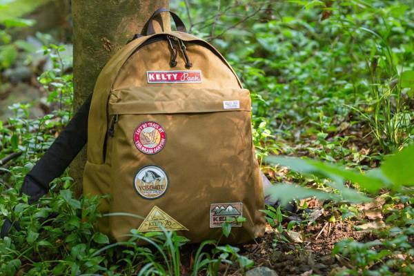 ケルティ“ビンテージワッペン”付き限定バッグ、バックパックや大型ボディバッグ