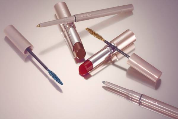 オペラ22年秋コスメ、"透け感深みカラー”のティントリップ＆きらきらダスティカラーのマスカラ