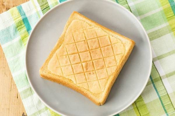 "メロンパン風味”の「ヴェルデ」新作トーストスプレッド、さくさく食感＆発酵バターの豊かな香り