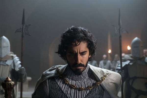 映画『グリーン・ナイト』A24製作のダークファンタジー、“首切りゲーム”から始まる奇妙な旅