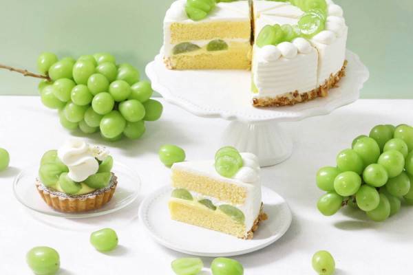 パティスリーピネードからシャインマスカットの季節限定ショートケーキ＆タルト