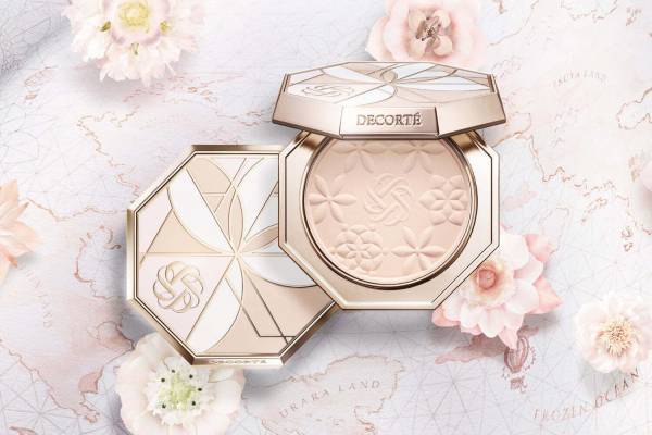 コスメデコルテ究極のフェイスパウダー「マルセル ワンダース コレクション」フラワーモチーフの洗練ケース