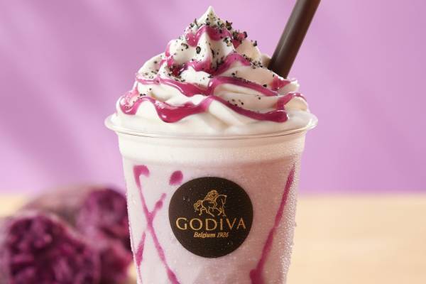 ゴディバ新作ショコリキサー、沖縄県産紅芋「ちゅら恋紅」×ホワイトチョコレートのフローズンドリンク
