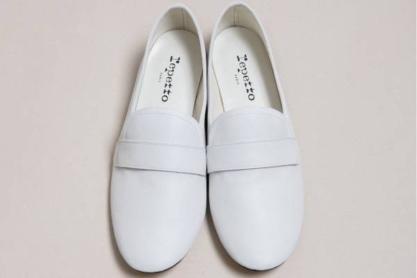 レペット人気ローファー「マイケル」アーバンリサーチ別注"牛革スムースレザー”の洗練ホワイトで