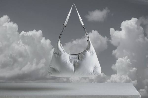 メゾン マルジェラのバッグ「グラム スラム」に新作ホーボーバッグ、大阪で期間限定ストアも