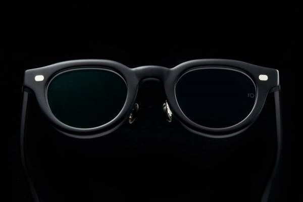 10 アイヴァン「極太リム」アイウェアに限定“墨汁カラー”、東京＆大阪で