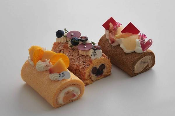 辻口博啓の「自由が丘ロール屋」限定ロールケーキ、オレンジや巨峰などフルーツロール