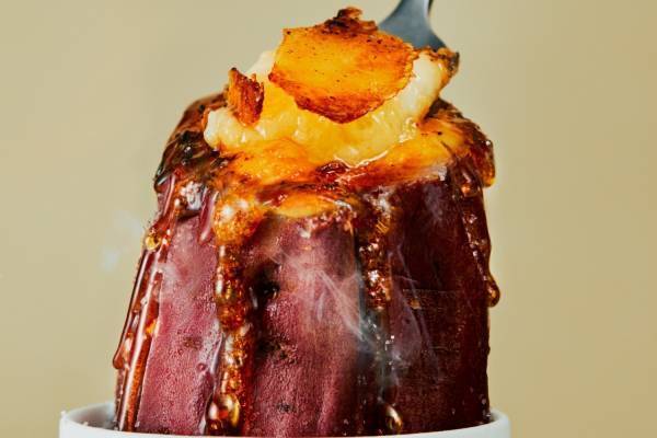 「壺芋ブリュレ」の秋限定ほうじ茶カスタードが岐阜に、とろける焼き芋にたっぷり濃厚カスタード