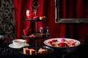 アートホテル大阪ベイタワー“仮面舞踏会”を表現した赤×黒の限定アフタヌーンティー