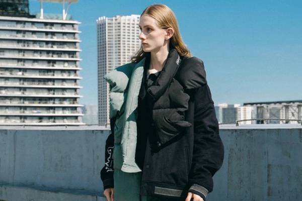 エイ・クライプシス 2023年春夏コレクション - 擬態し、美しい罠へと誘う“ハナカマキリ”に着想