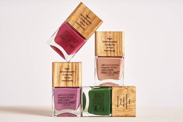 ネイルズ インク22年秋“ヴィーガンネイル”に新色、温かみのあるベージュやモーヴピンク