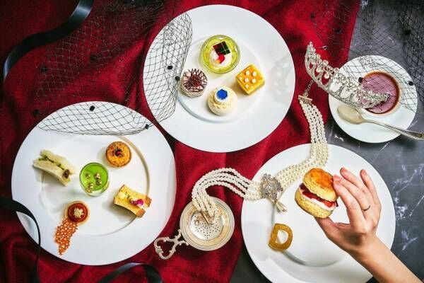 セント レジス ホテル 大阪“ダイアナ妃”着想アフタヌーンティー、サファイアリングのケーキなど