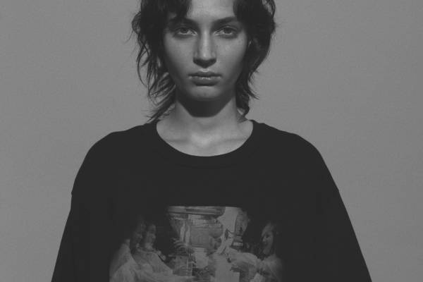 Y's“白黒写真”のコラージュプリントTシャツ、表参道店限定で - アーカイブイメージを再構成