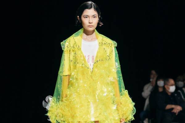 アブランクページ 2023年春夏コレクション - ステレオタイプからの脱却、そして純白の世界へ