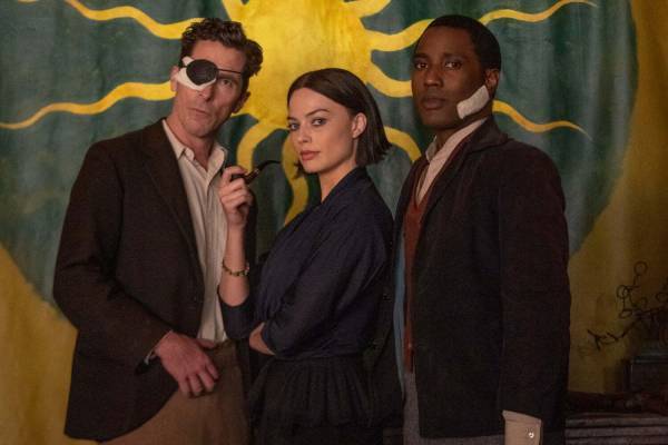 映画『アムステルダム』デヴィッド・O・ラッセル最新作、世界の歴史を変える“衝撃的な陰謀”とは？