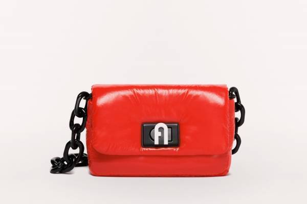 フルラ新作バッグ“ふかふか”ナイロン素材の軽量トート＆ショルダー、ポップなカラーで