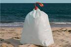 バレンシアガ“ゴミ袋”着想の新作「トラッシュ バッグ」ユニセックスの一体型ラバーソールも