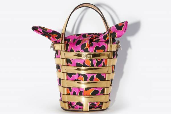 プッチ“レオパード柄”シルク×ゴールドレザーの新作バケットバッグ、カラフルタイ付きパンプスも