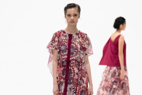 サポートサーフェス 2023年春夏コレクション - 無駄なくして美しさは生まれない