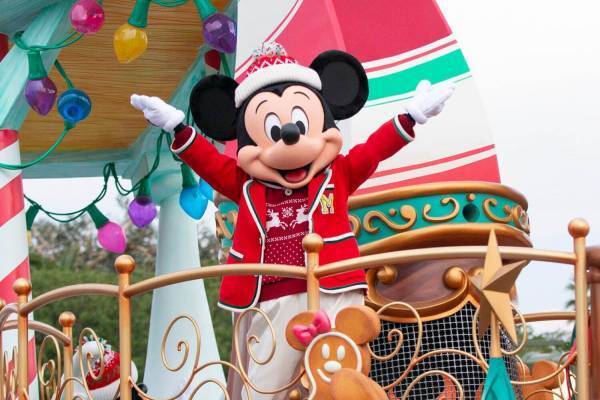 東京ディズニーリゾート「ディズニー・クリスマス」3年ぶりに開催、パレードやスペシャルグッズ＆メニュー