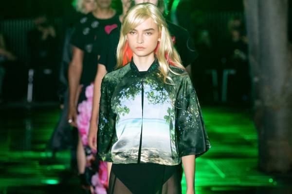 リンシュウ 2023年春夏コレクション - 着る人を”癒やす”、バカンススタイル