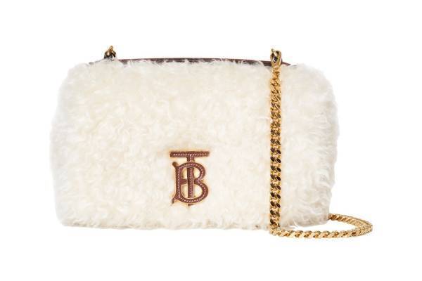 バーバリー「ローラバッグ」ふんわりモヘアブレンドや総スパンコールモデル、東京・大阪の限定ストアで