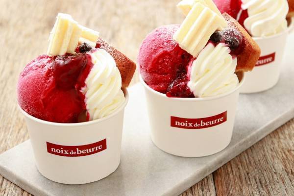 ノワ・ドゥ・ブールの限定スイーツ、“焼きたてフィナンシェ×ジェラート”のパフェなど