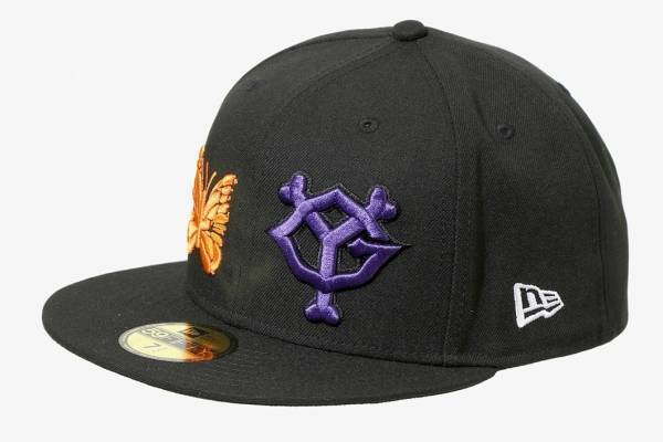 ニードルズ×読売ジャイアンツ、ロゴカラーを反転させたトラックスーツ＆ニューエラのキャップも