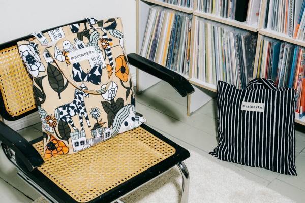 マリメッコ新コンセプトのホームアイテム「マリメイド」紙素材のウニッコ柄ポーチ＆プリントトートなど