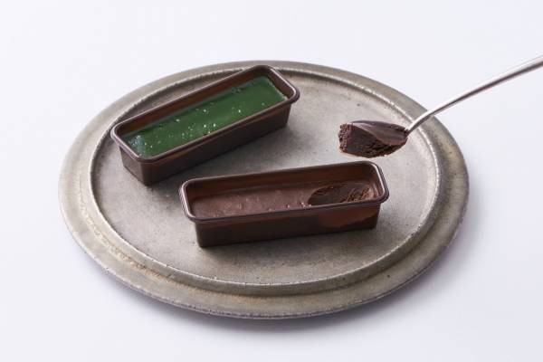 治一郎“なめらか”ガトーショコラがリニューアル、厳選チョコレート＆抹茶