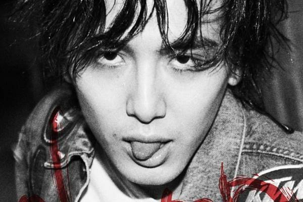 藤井風の最新シングル「damn」3曲入りで配信リリース、ミュージックビデオも公開