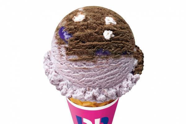 サーティワン“甘いお菓子だらけ”ハロウィン限定フレーバー、マシュマロ&キャンディ入りチョコアイス