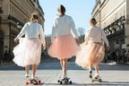 レペット“バレエのチュチュ”をふんわりチュールスカートに、ヘーゼルナッツカラーなど全3色