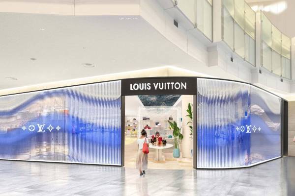 ルイ・ヴィトン“日本初の空港内免税店”が羽田空港第3ターミナルに、レザーグッズから香水まで