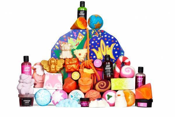 ラッシュ22年クリスマスコフレ、“まるで綿あめの香り”バスボム＆シャワージェルセットなど
