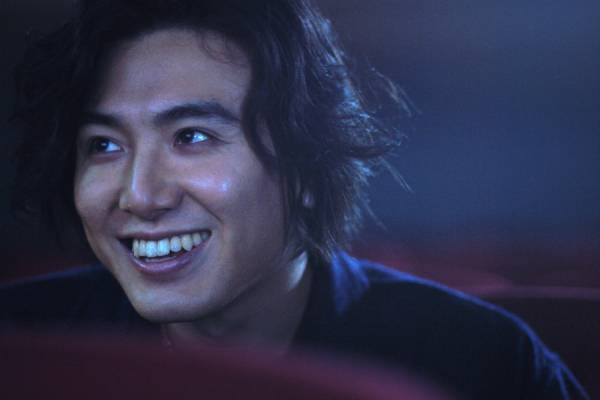 藤井風の新曲「grace」NTTドコモのCMソングに、“一発撮り&台本無し”で自身もCM出演