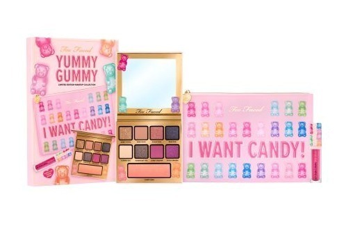 トゥー フェイスド22年クリスマスコフレ第1弾、“グミベア”ポーチ入り8色アイパレ&限定色リップ