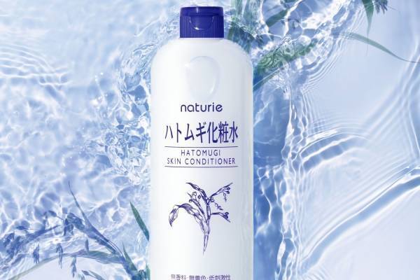 ナチュリエ「ハトムギ化粧水」がリニューアル、ハトムギエキス増量で"保湿力がUP”