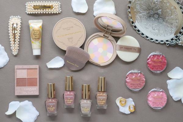 キャンメイク22年冬コスメ、“透けマット”な赤みブラウン系アイパレ＆カフェ着想のネイルなど